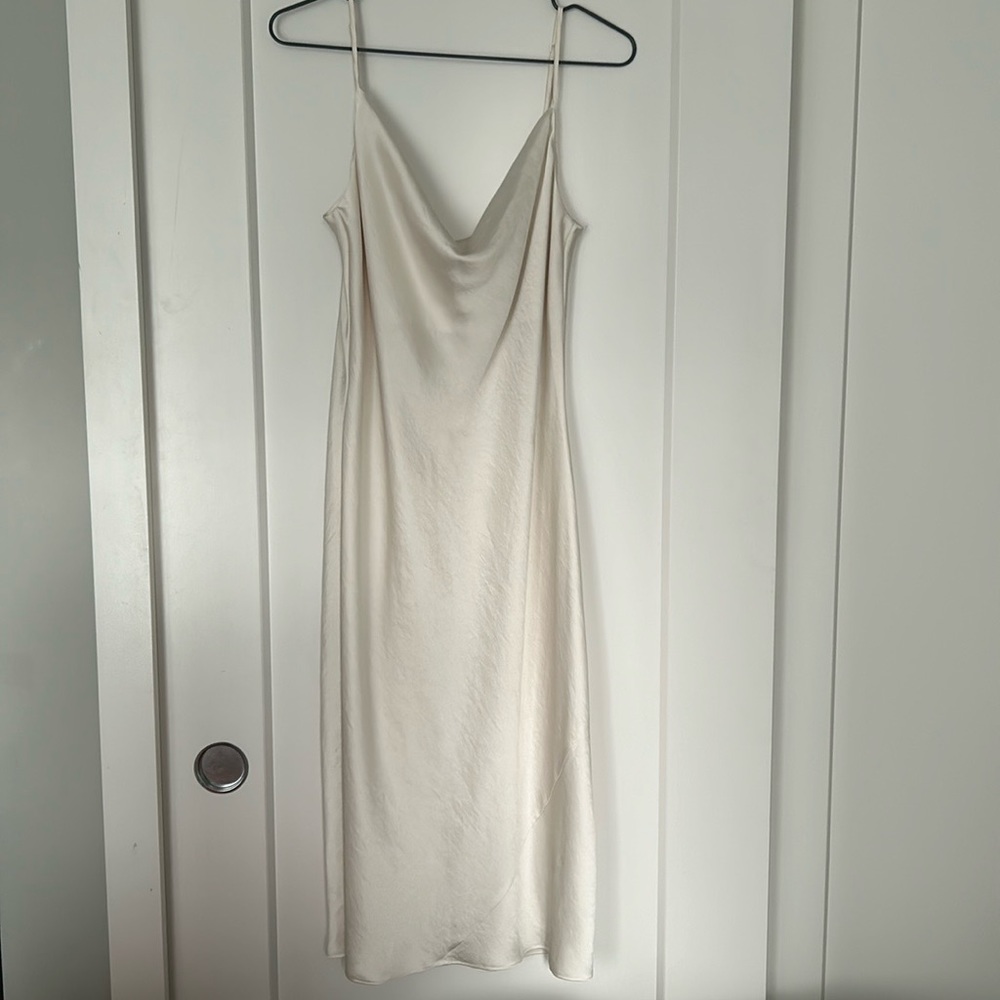 Aritzia Wilfred Slip Dress S